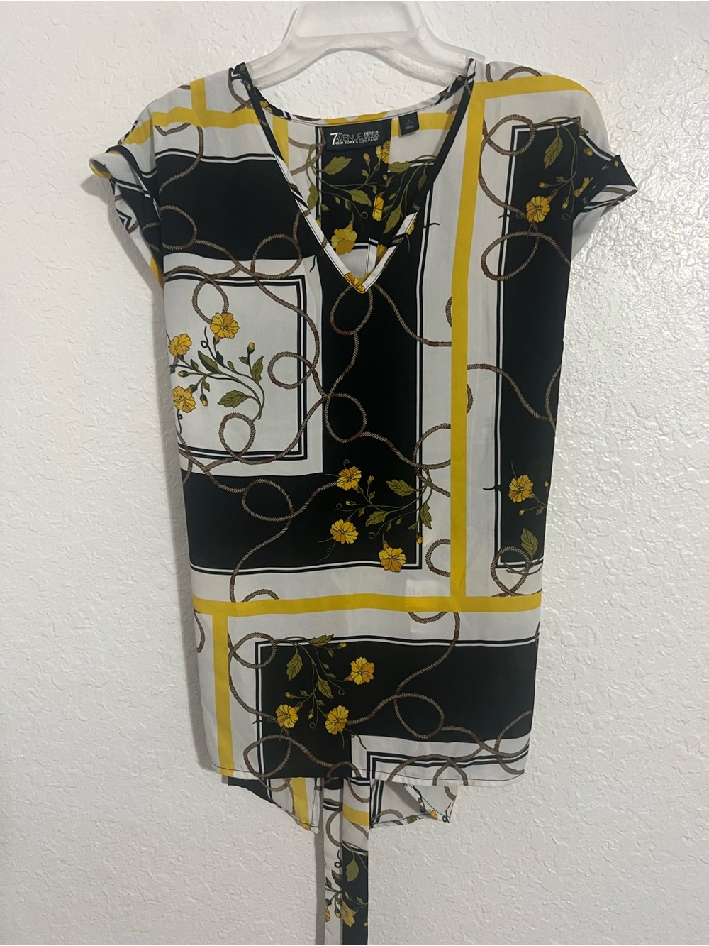 7th Avenue Design Studio New York  Blouse Women's size S Petite Floral #640